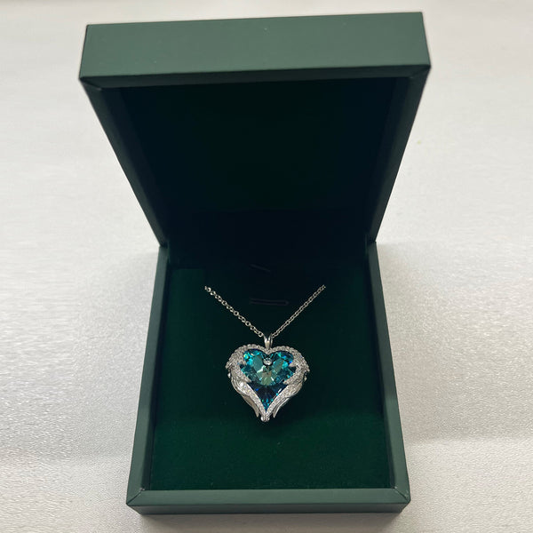 GONA “Wings of Love” Heart-Shaped Necklace A Symbol of Freedom and Eternal Affection